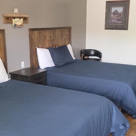 Blue Sky Inn- Complimentary Happy Hour Th-Sun, Veteran Owned, Full Breakfast, Best Green Space, 1 Mile From Blue Ridge, Fire Pit Buitenkant foto