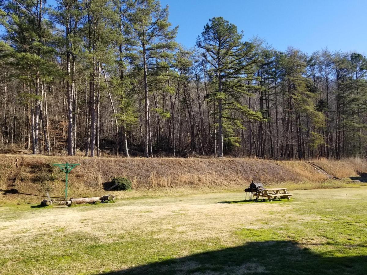 Blue Sky Inn- Complimentary Happy Hour Th-Sun, Veteran Owned, Full Breakfast, Best Green Space, 1 Mile From Blue Ridge, Fire Pit Buitenkant foto