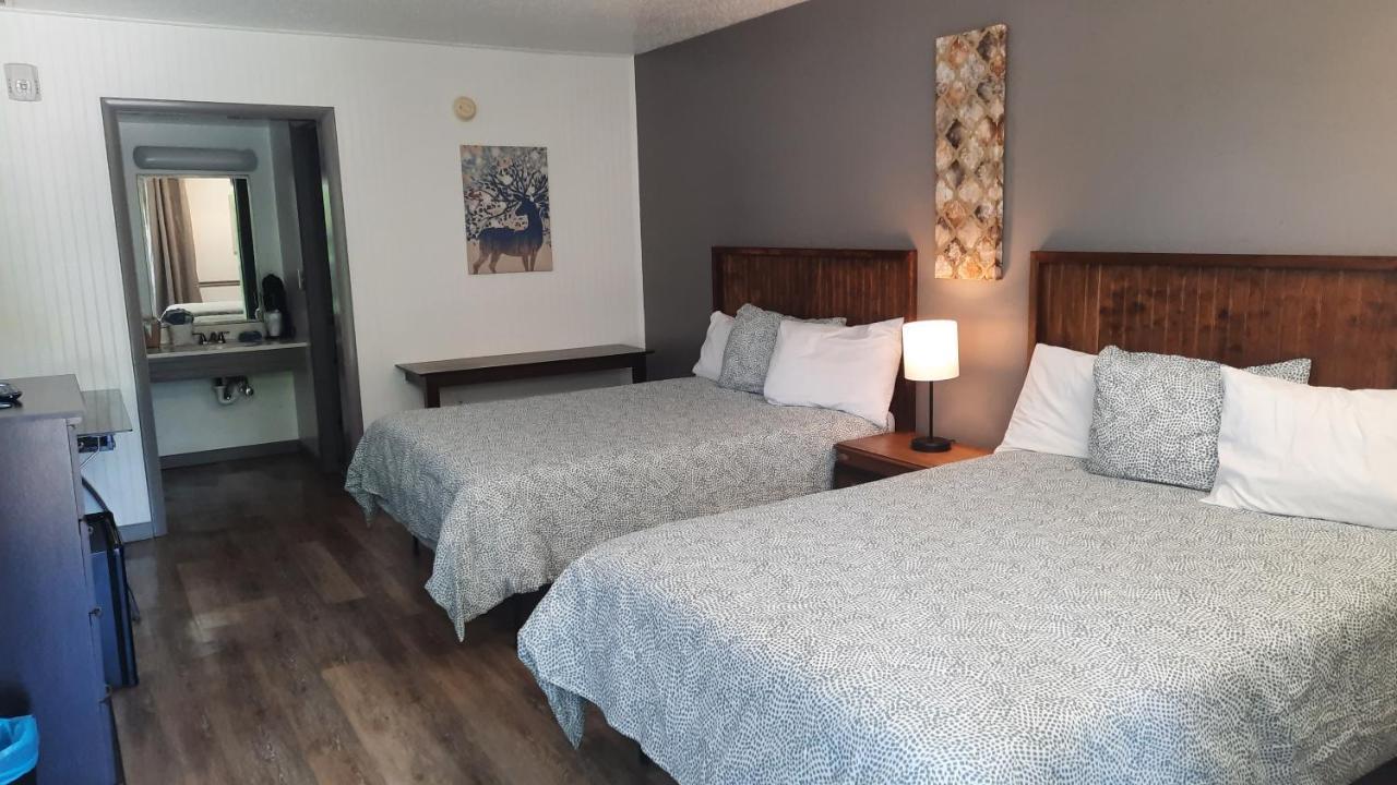 Blue Sky Inn- Complimentary Happy Hour Th-Sun, Veteran Owned, Full Breakfast, Best Green Space, 1 Mile From Blue Ridge, Fire Pit Buitenkant foto